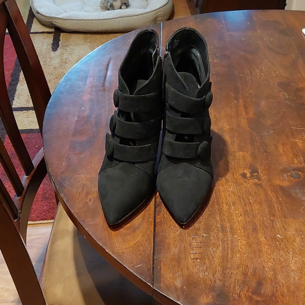 Gianni Bini stiletto boots. Size 10. Black suede